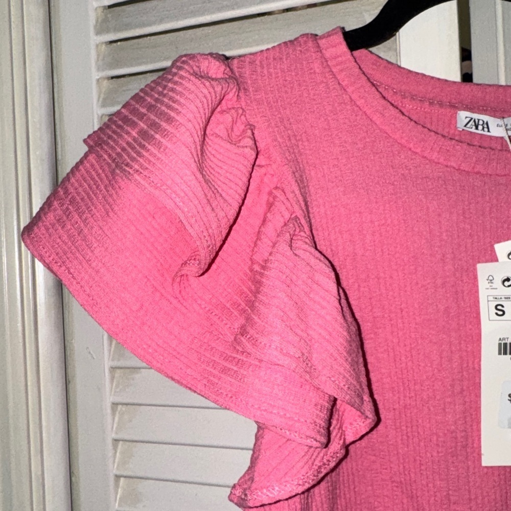 Zara Pink Ruffle Sleeve Cropped Top - Picture 3 of 5